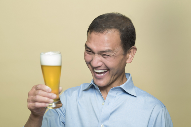 man drinking beer