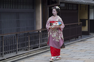 maiko in Kyoto